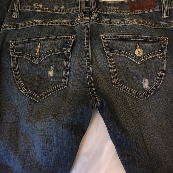 Alloy jeans.  Run small 32 x 37 - Picture 9 of 10